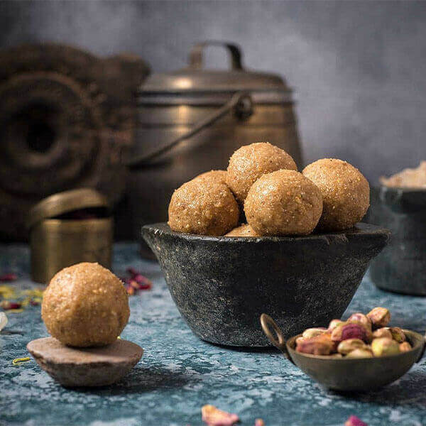 Gond Laddu